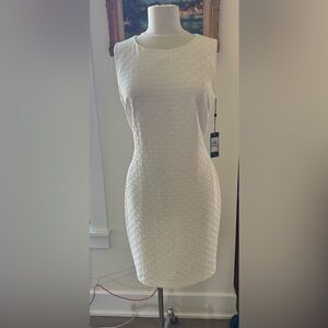 White Tommy Hilfiger Shift Dress NWT 12 
Perfect for Travel